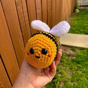Crochet Bee 🐝